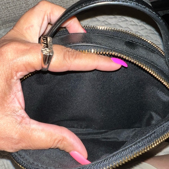 Ladies  genuine coach shoulder/ crossbody bag 💼 purchased from Coach - Picture 9 of 10